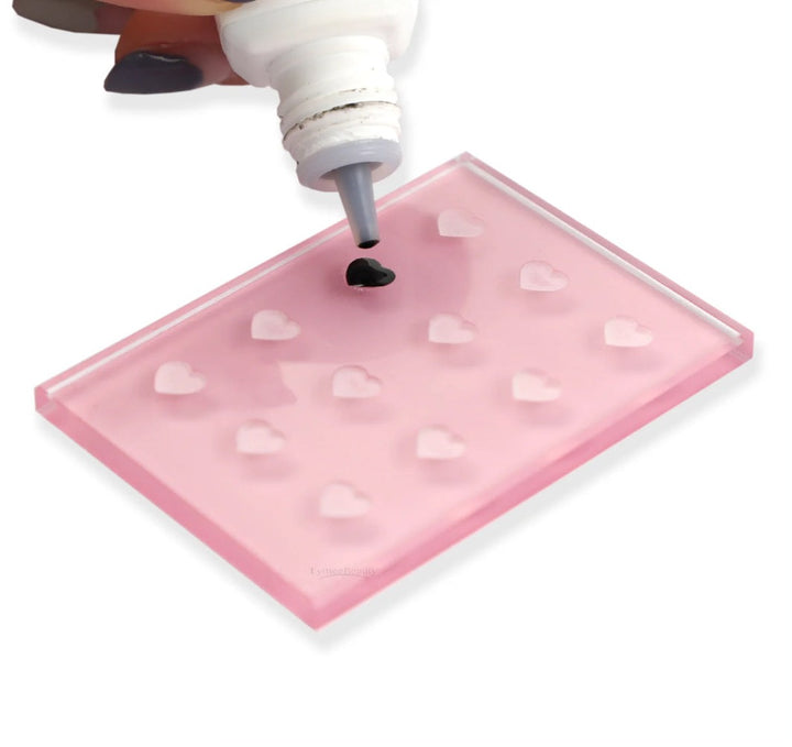 12 Heart-Shaped Hole Glue Holder - LymeeBeauty