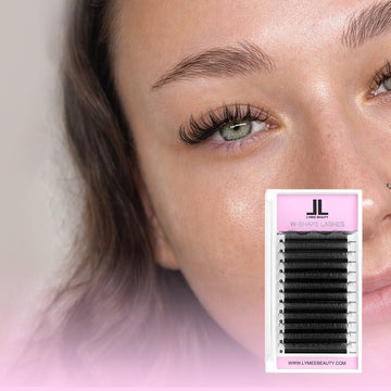 W-Shape Premade Volume Fan Lashes - Lymeebeauty